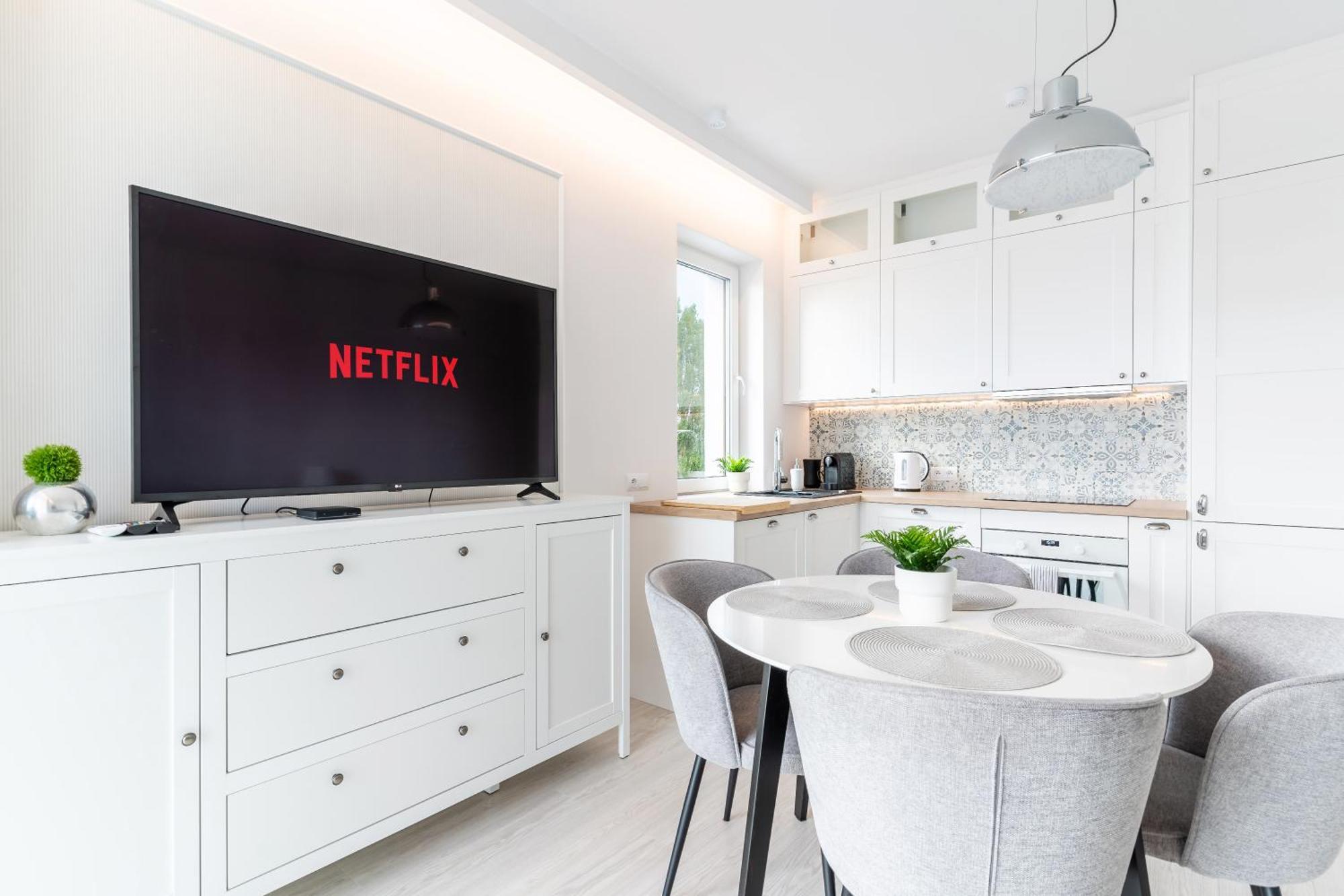 Belle View - 3Pok, Nawet 5 Lozek, Piekny Widok Na Rzeke, Tv55" Z Netflix I Max, Parking, Winda Apartment Илава Екстериор снимка